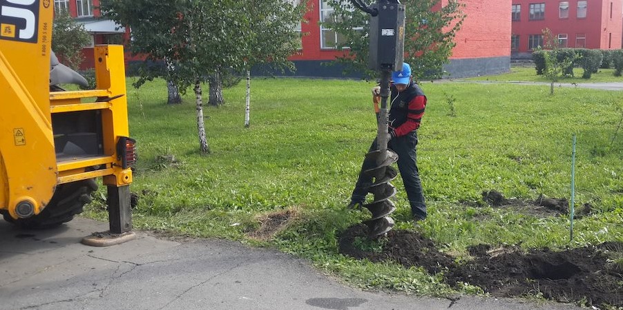 Услуги по бурению грунта под столбы и фундамент в Елизово